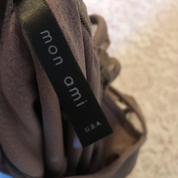 Peplum Lace-back Peplum Top L - Picture 4 of 4